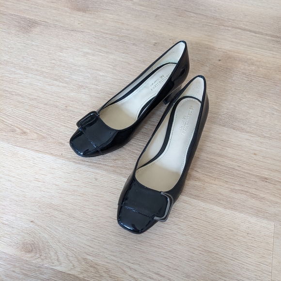 Naturalizer Chunky Heels - Picture 6 of 8